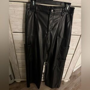 Women’s Black Faux Leather Cargo Pants M 8/10